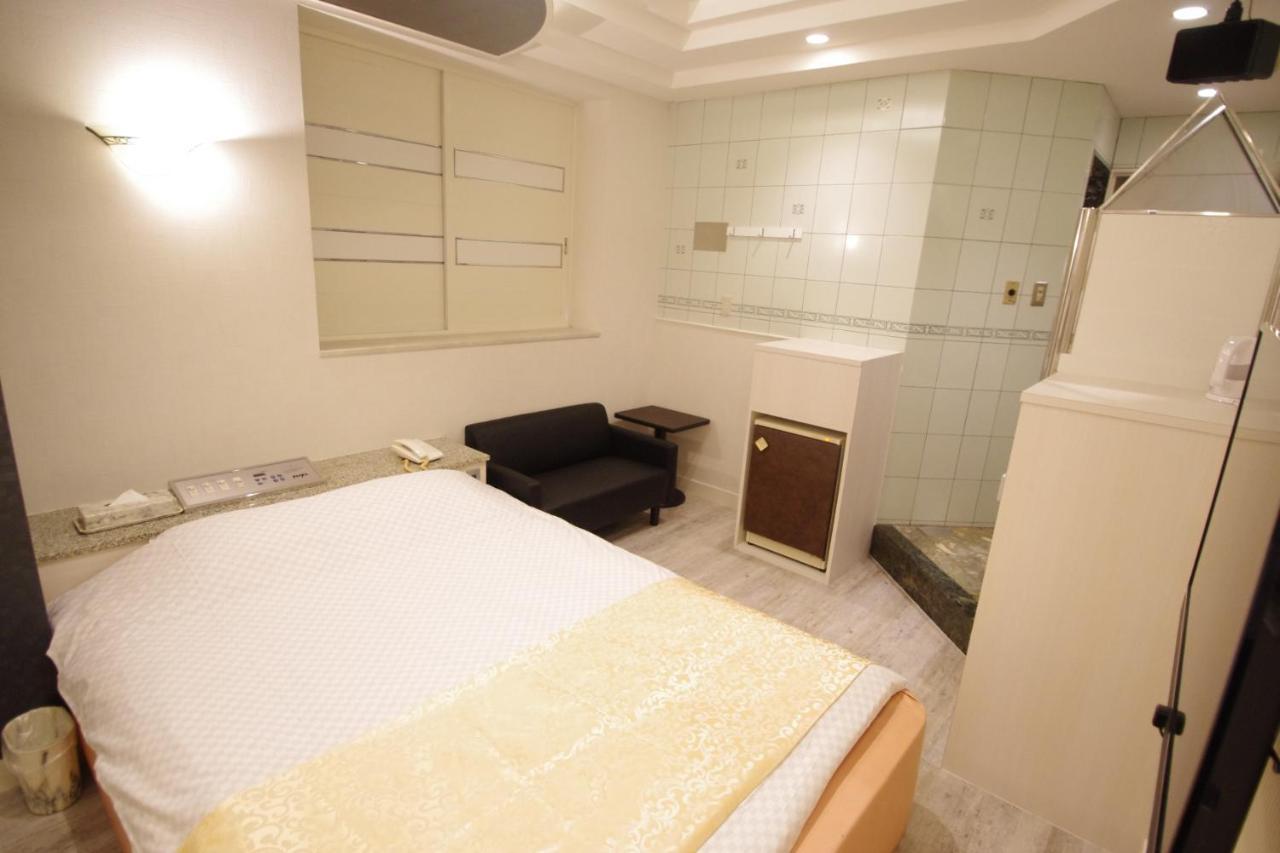 Hotel Crystal 大人専用 Tokyo Luaran gambar