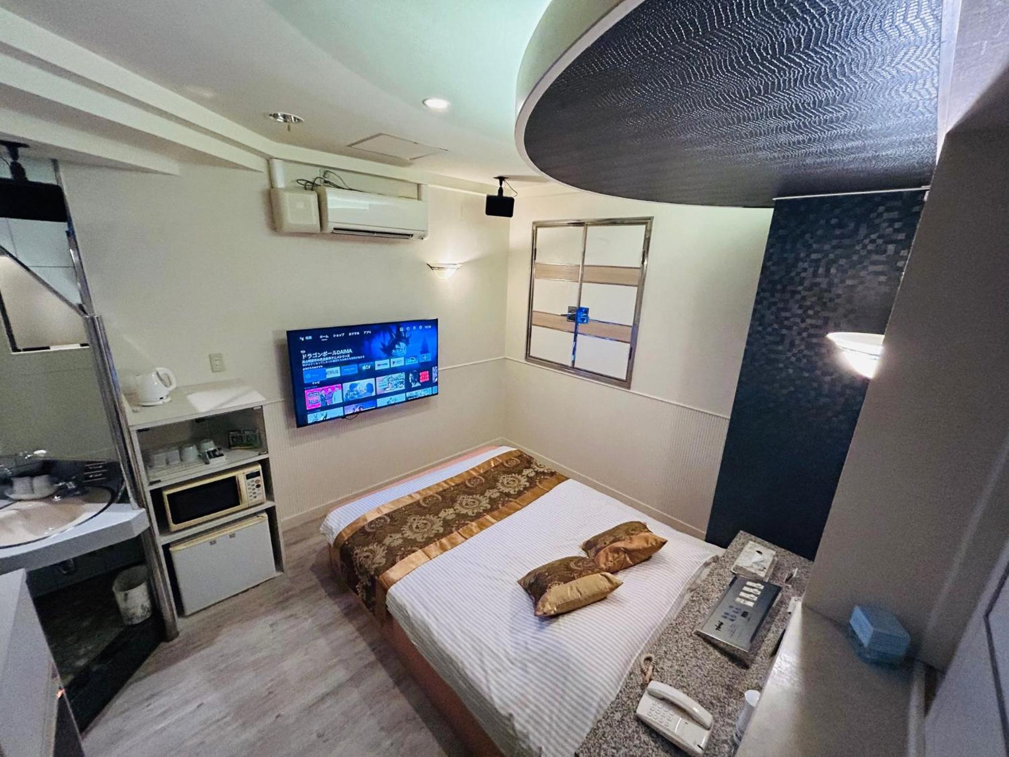Hotel Crystal 大人専用 Tokyo Luaran gambar
